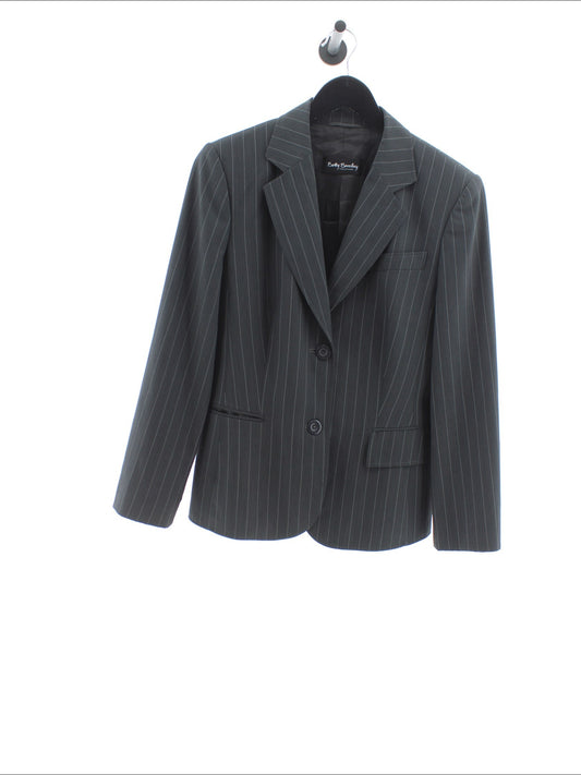 e9dfe686c3f040e64062663420a80e85