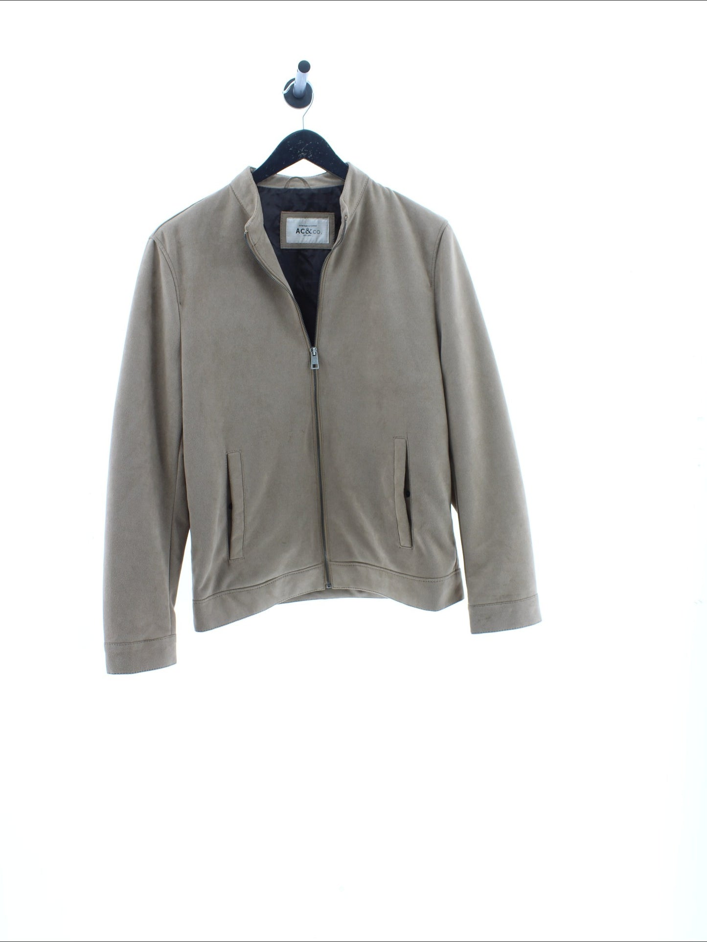 56d3f3d1a70689f80e067d19588d774d