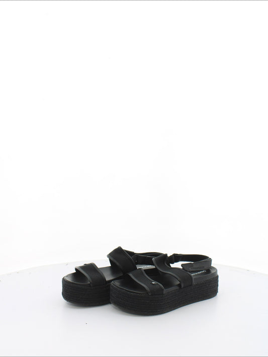 493dba81a566475b5094012c2a9dec03