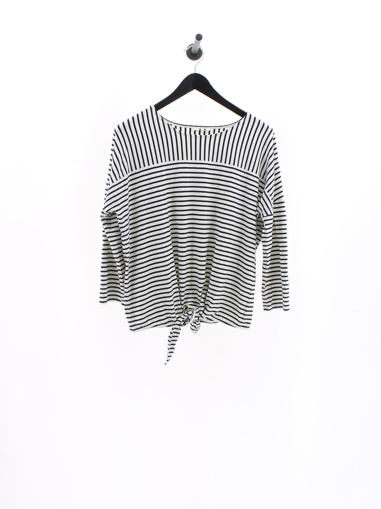 40572353733b57e4b81807298e64db98