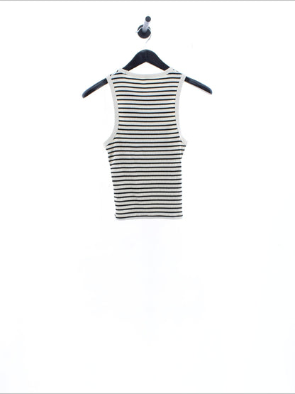 9ad5546b55589165aae0ecbf4f752d20