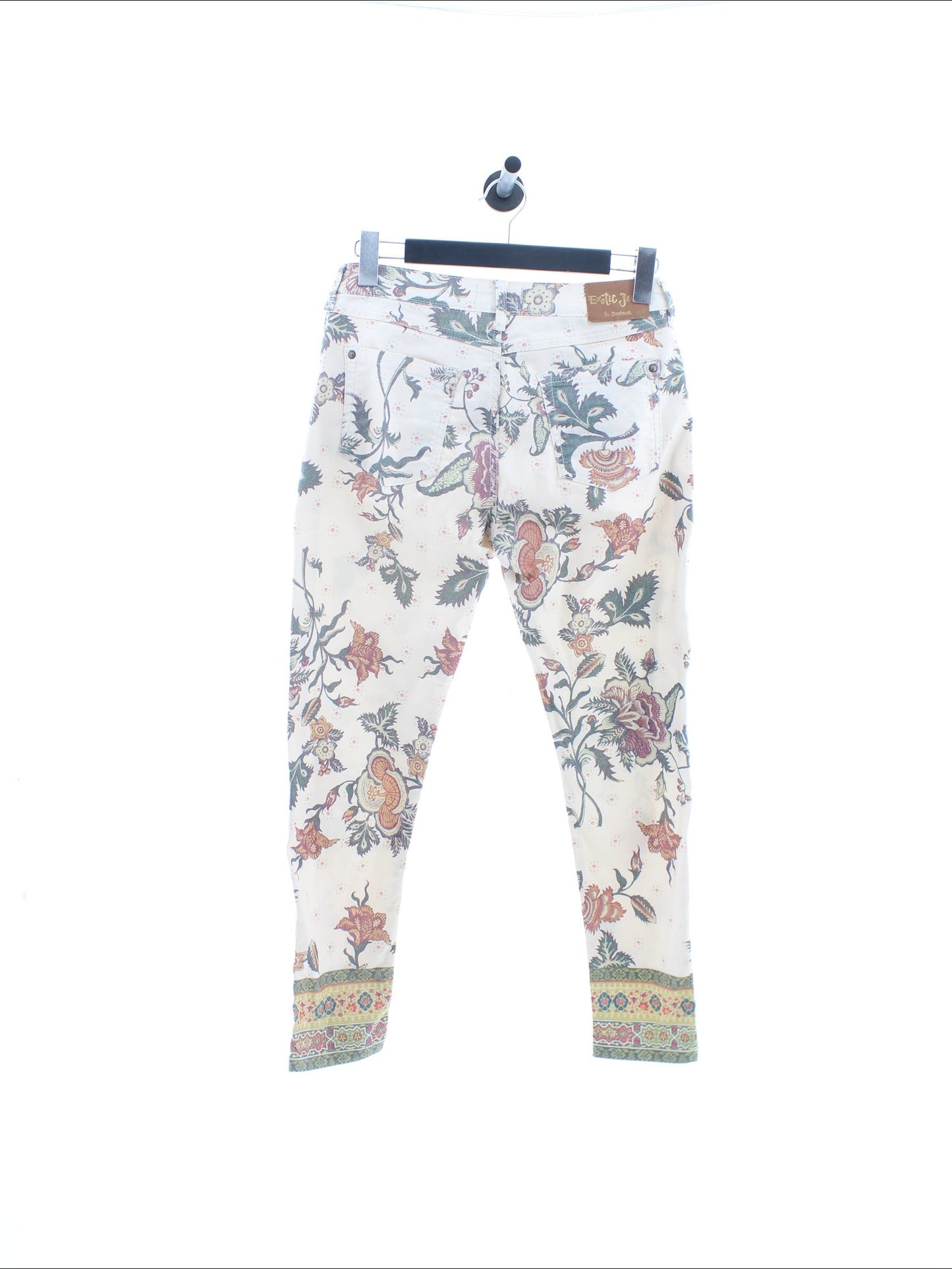 a1902410fe73ab5e3105ba64565caf01