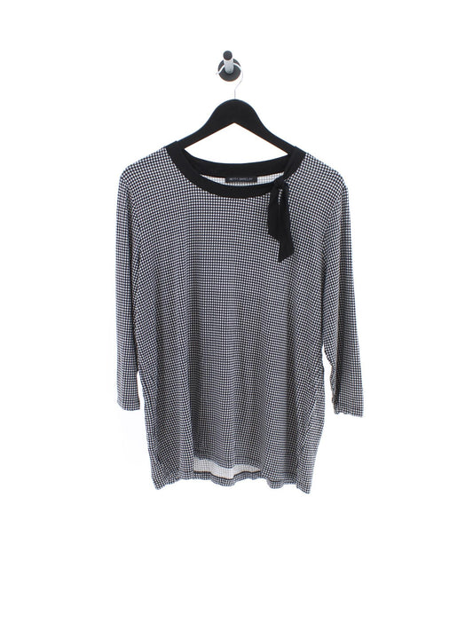 ea7c5d3383c3a71aeec6008cd3abf366