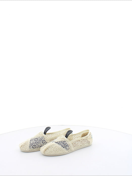 9b4972bd10e14141e70957f4601be7de