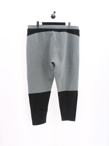 b9a923e4722b3a258fbeddca33b4fee9