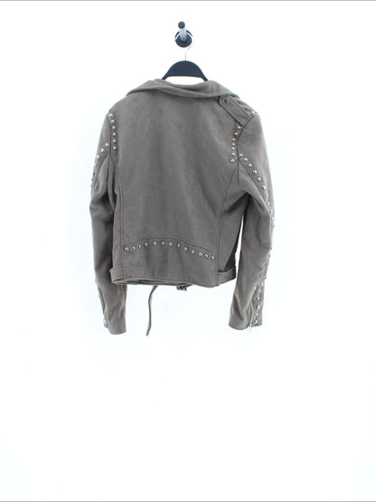 ab3f15df34bd8efa983b75a0c85b6986