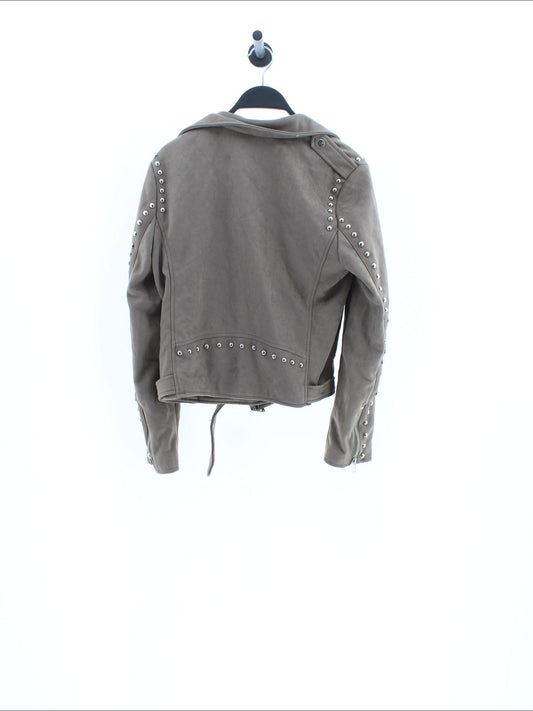 ab3f15df34bd8efa983b75a0c85b6986