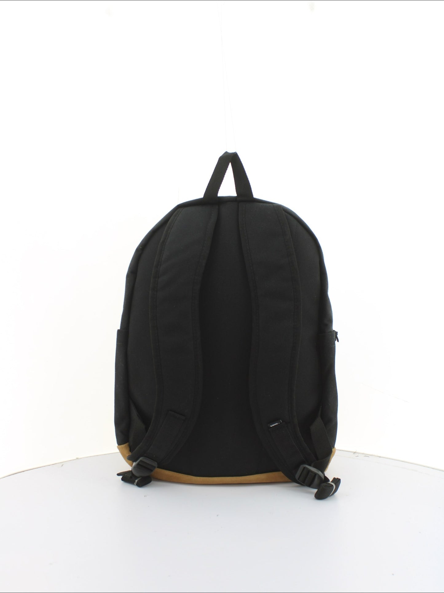 63e8d39deb463b6424d5228cdbb93596