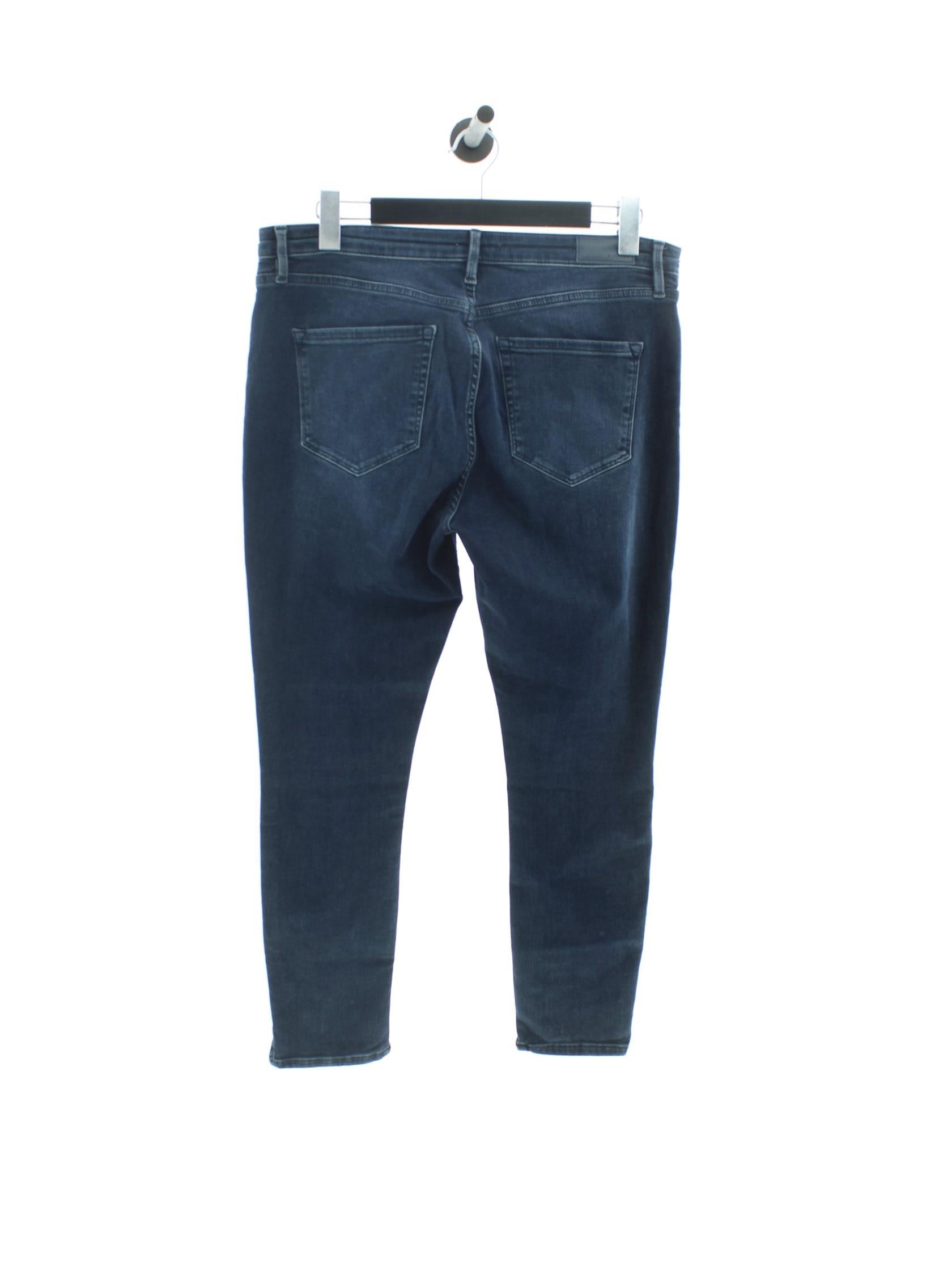 9dc0a9d921c4715112a57cecff7ed2b6