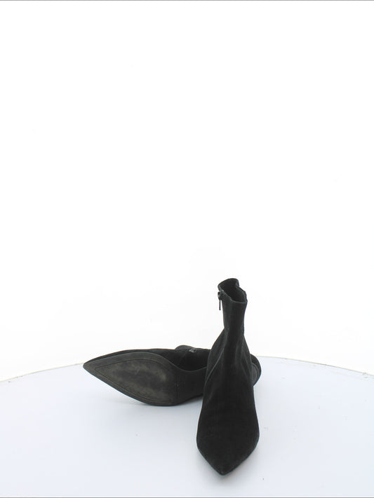 d64f4ed7adc265fd6896f4fe81dd011b