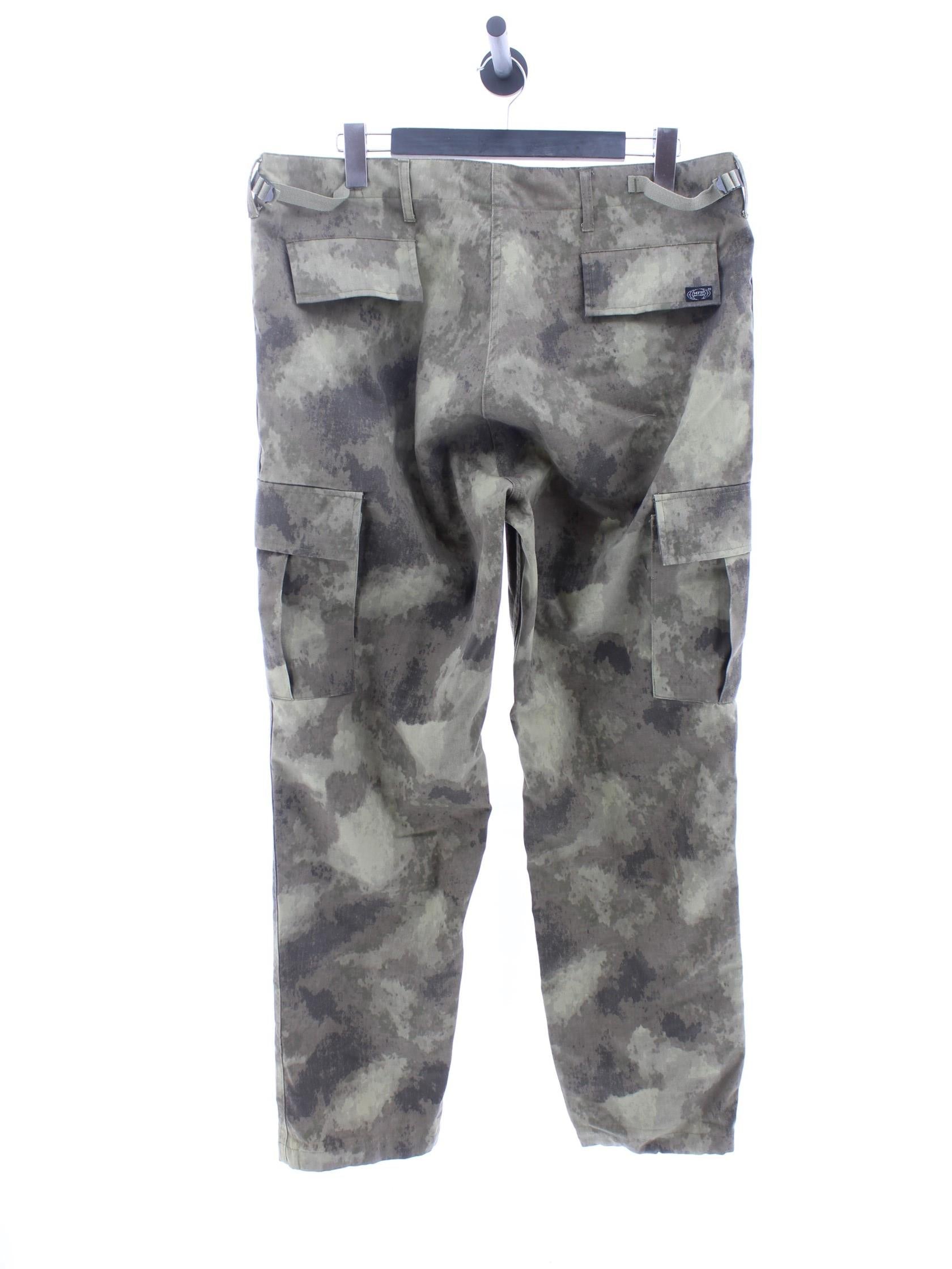 696a8e1a75086a81d4a7e0b59d8fc064