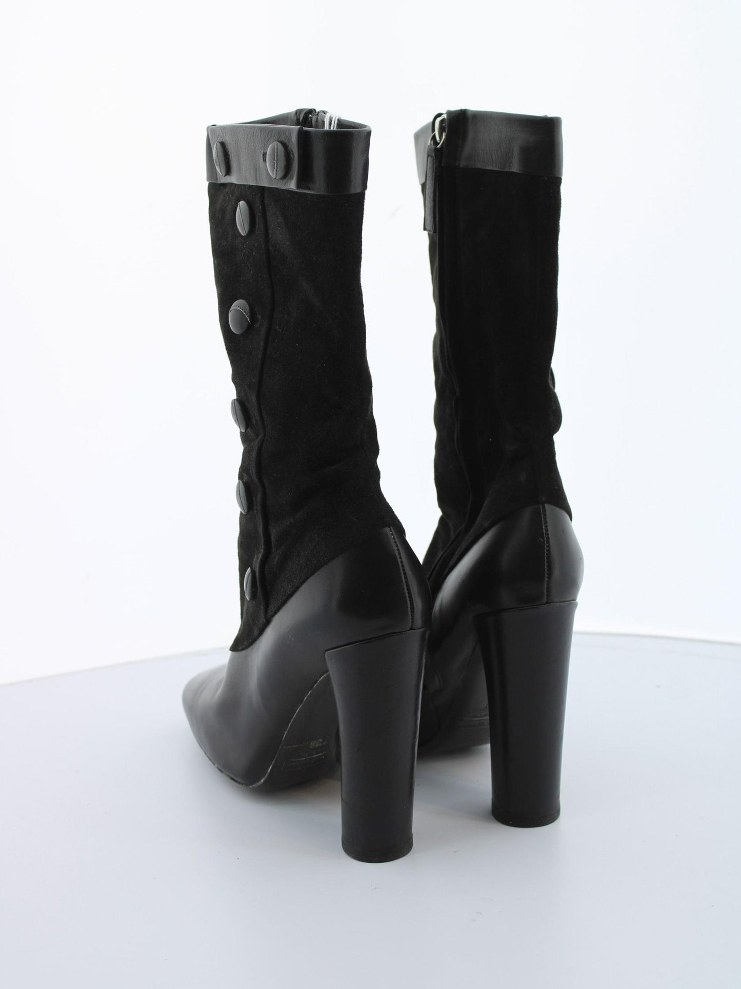 4ece9f4844a3e1f9602a520cc8921e26