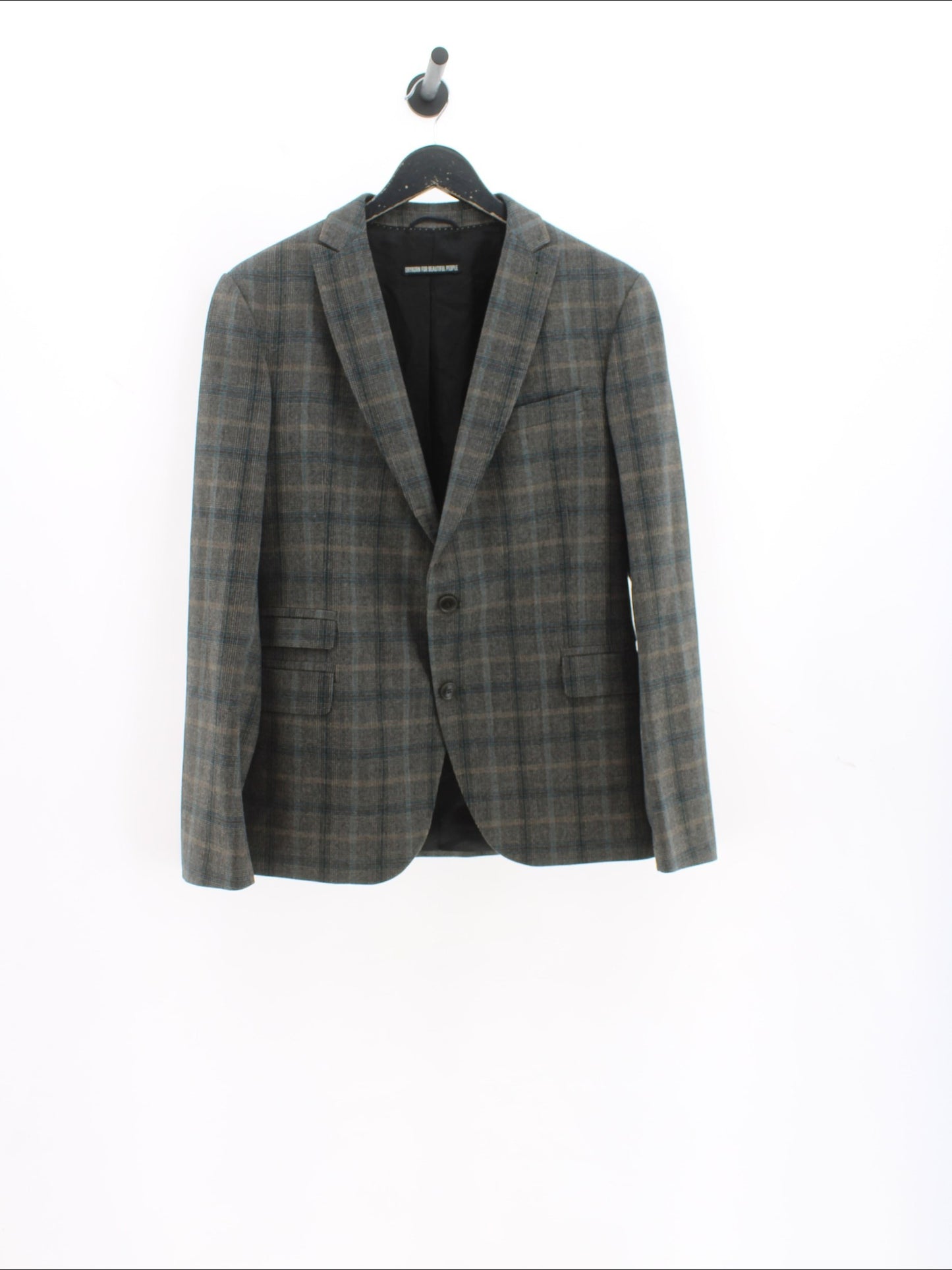 994ec8af1b3944ecf5f828f89818bc4f