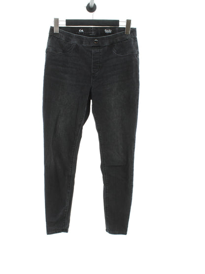 46e1fee83f2bf4aac385124f9643d79f