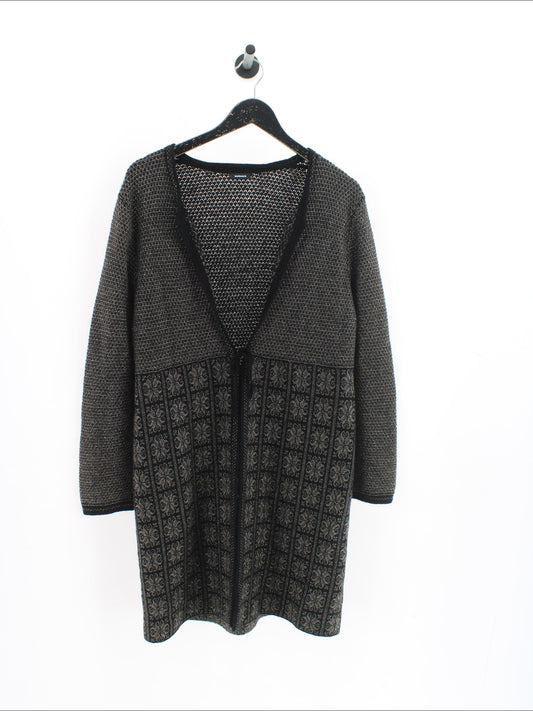 eb27bbec6d6aa3b1150f21ab3645e947