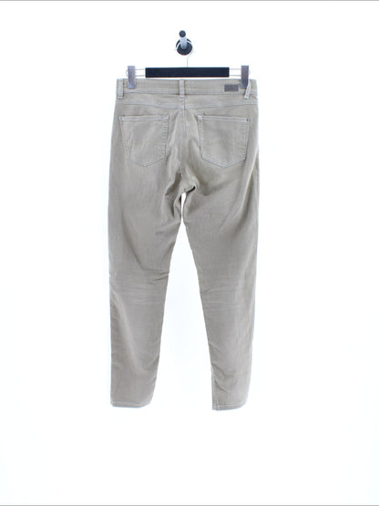 a221b897763e2761c89db8e21dee7b7b