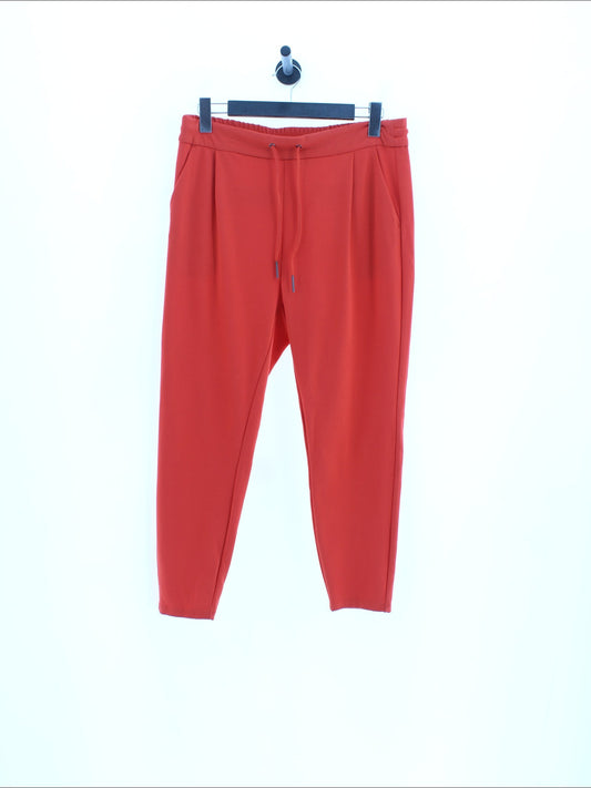 bb44ee7984f4442eb48d890054b64380