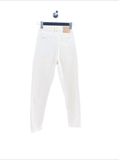 b18a8d43fe48b6daa22a6fb83e4bb701