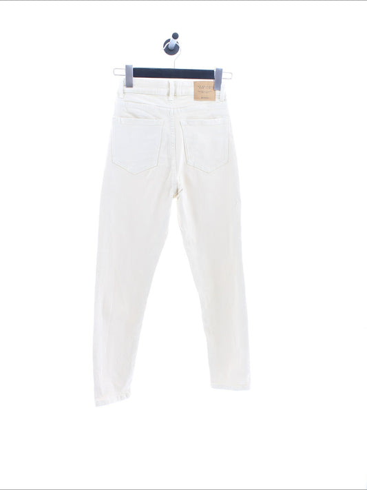 b18a8d43fe48b6daa22a6fb83e4bb701