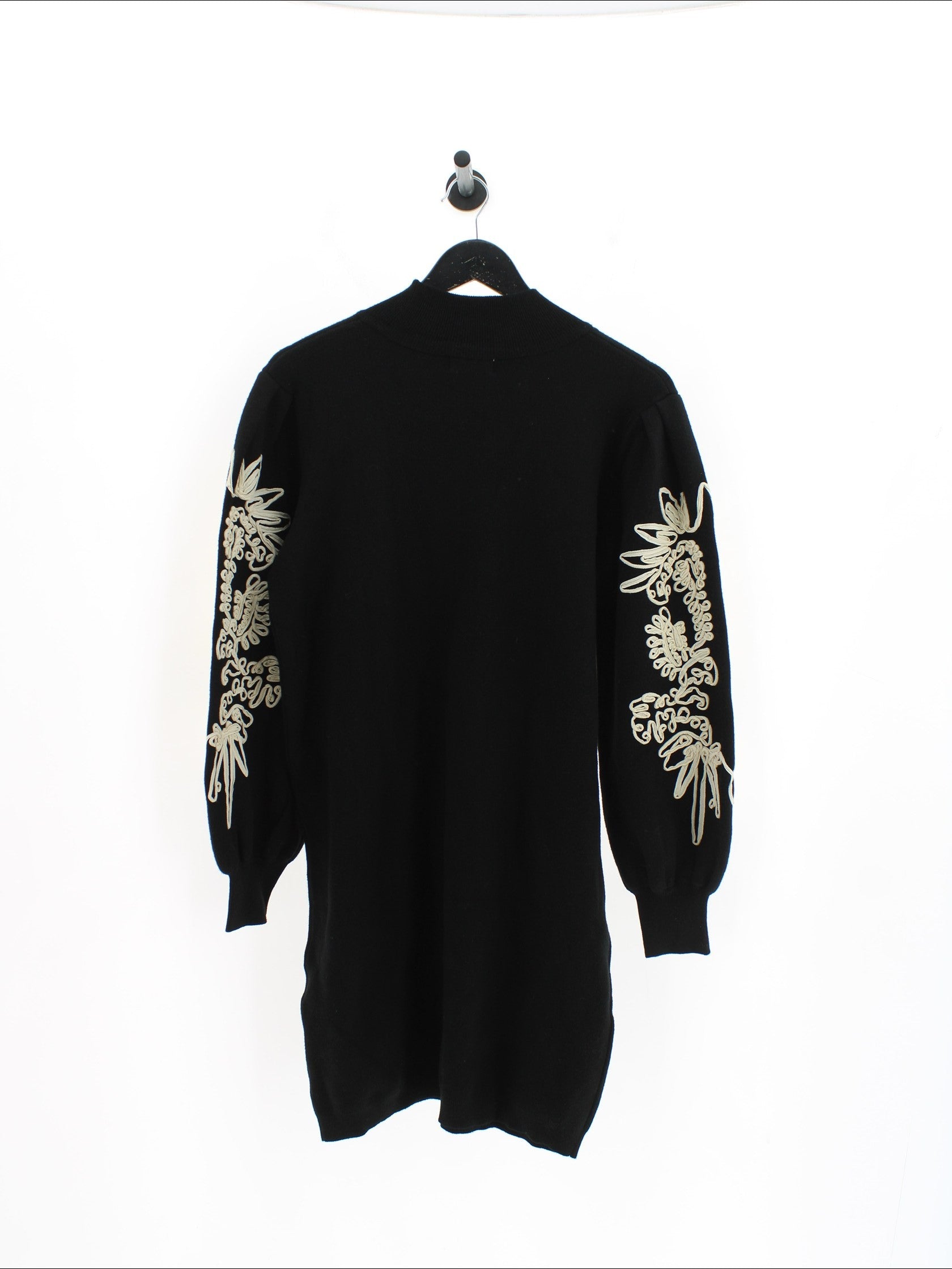 23f0e276c50a2f4450654bf8c11ab18e