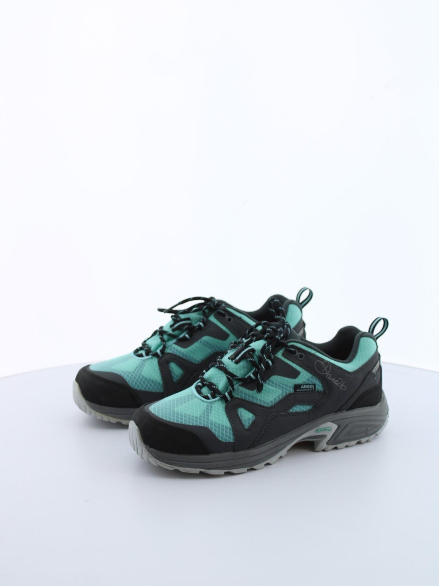 175777b653bc972f01328e54327ae984