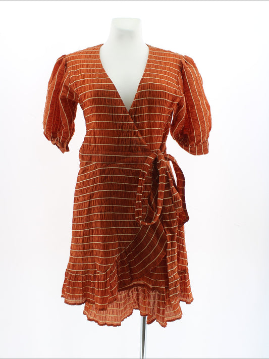 4d33a350a893e75c2106271784a8db35