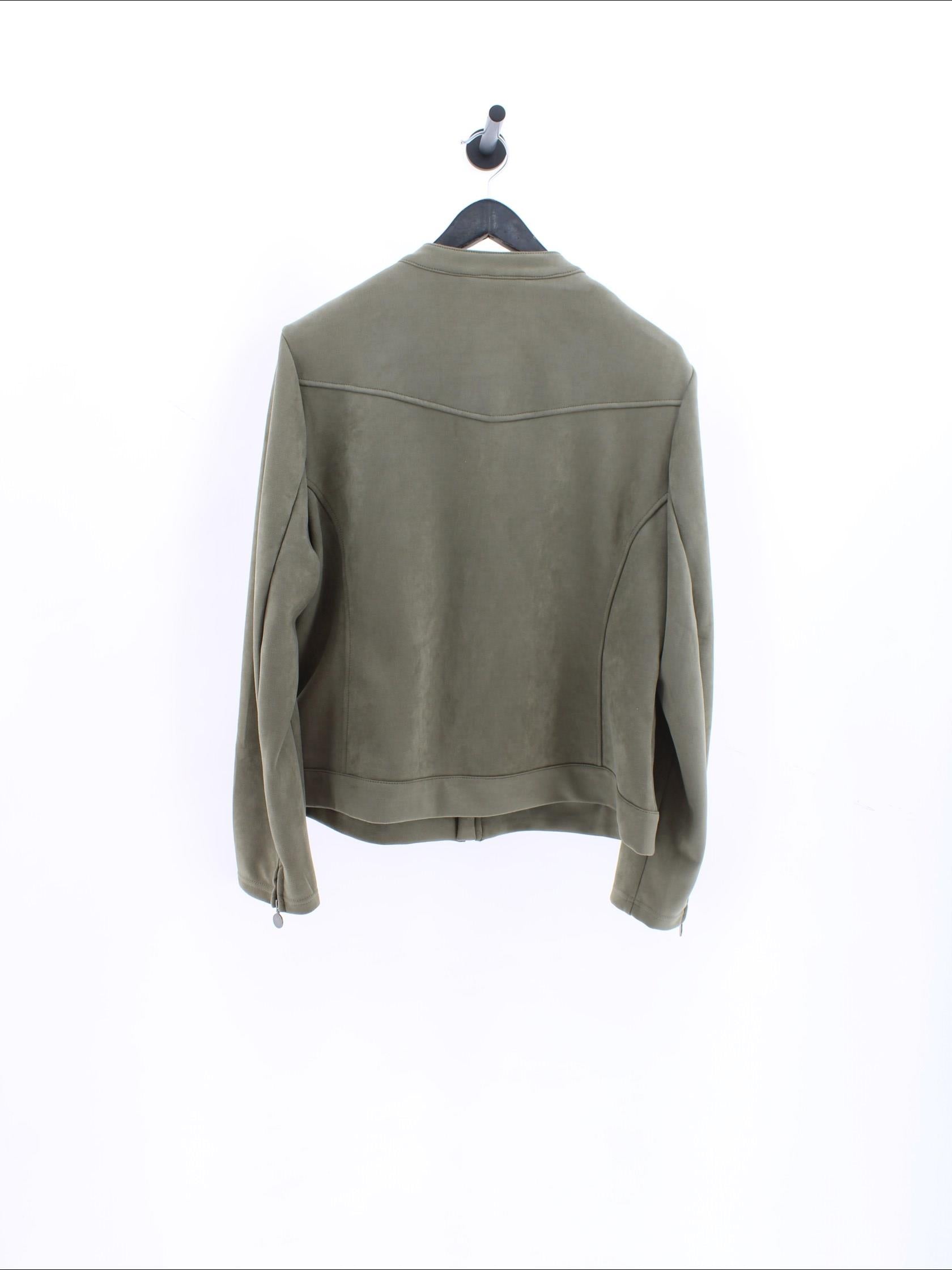 9decc7871af63c5a97e06d313f47d593