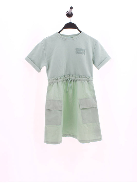 98450d5cf85b7cb4bf54b9ea1d73cf09