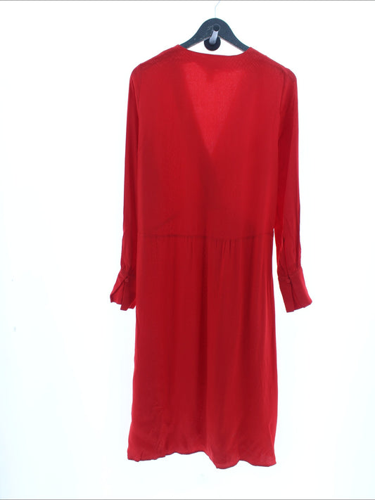 860e8f93c4f4d3aa10db8466210cfbe5