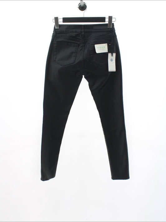 94070e08d7607952f7fb64787c84f574