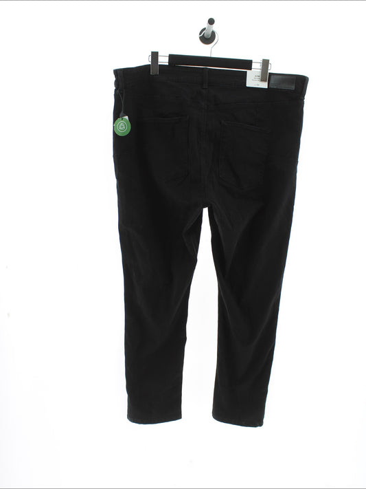 84037240620eac79400579d76686d2b6