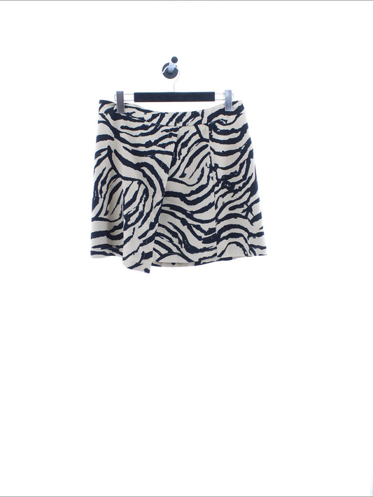 4e18a05c16bb64927362a5d6d92d4098