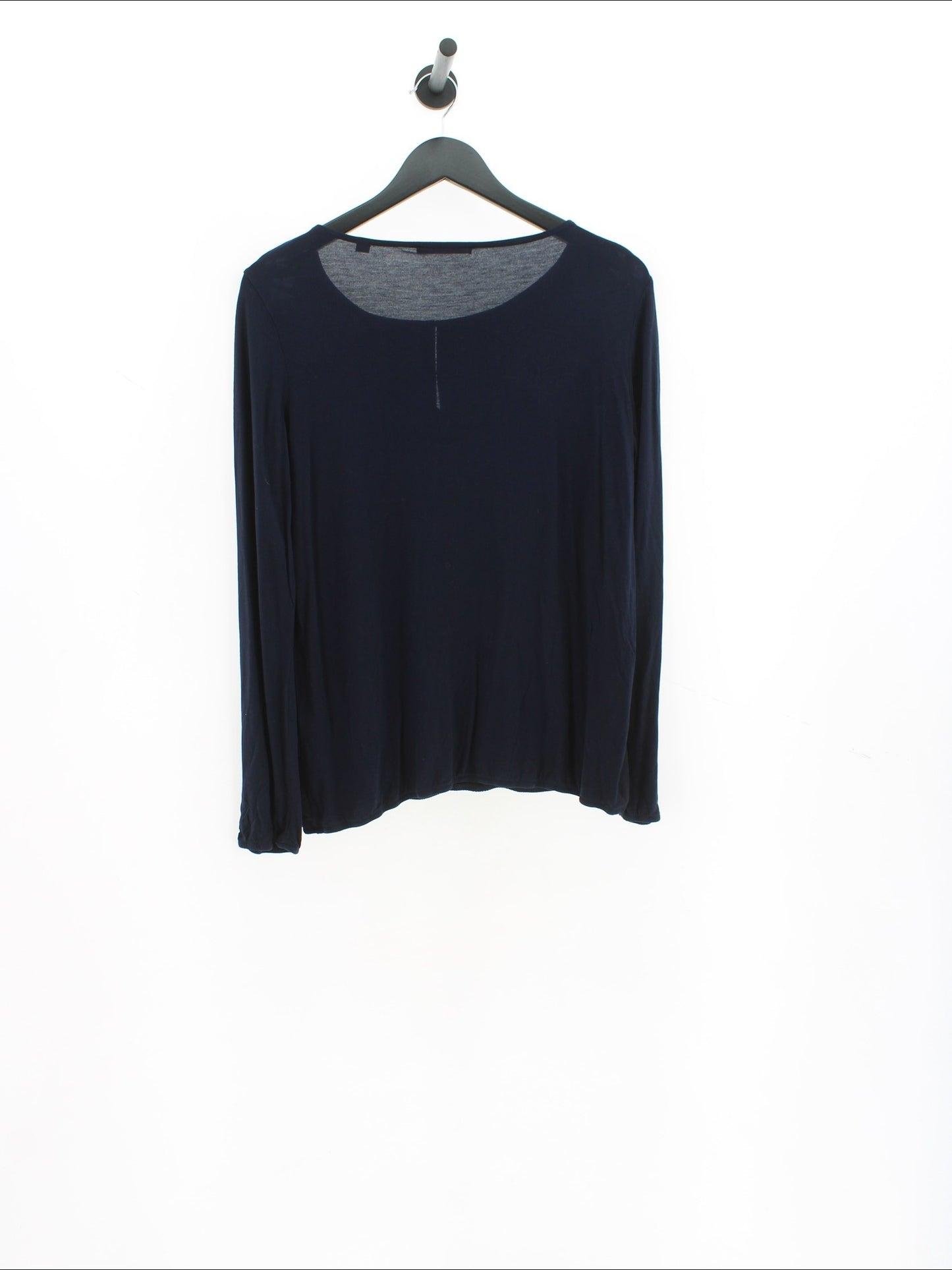 27b737303f5955a357596ad036216bec