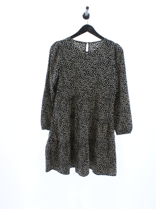 631e8df085944e8d6213dd0d4f2b8004