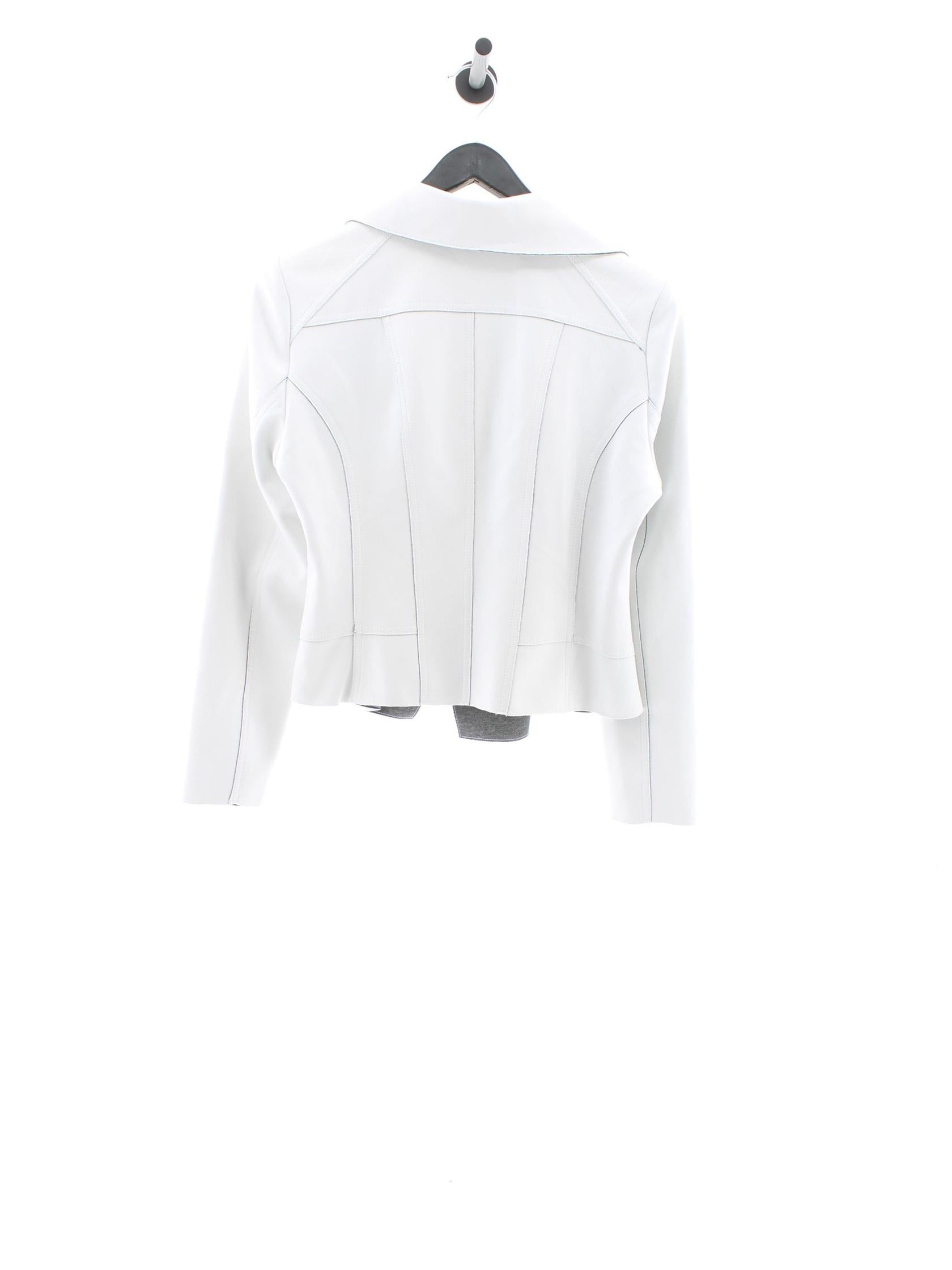 dcb035fae0088570619e68ae2a2e2407