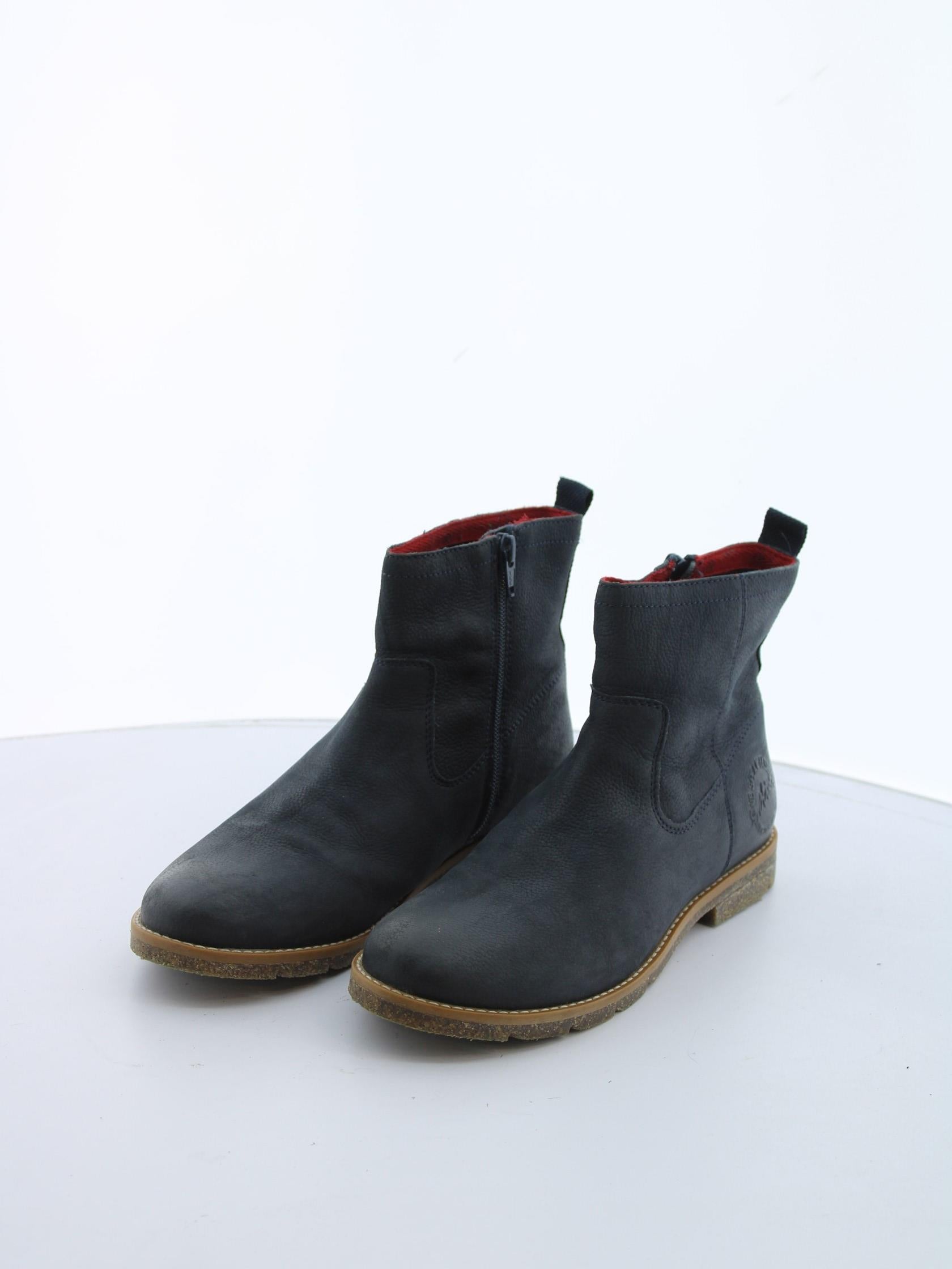 2b79b23df471712f0040beecc463ae8b