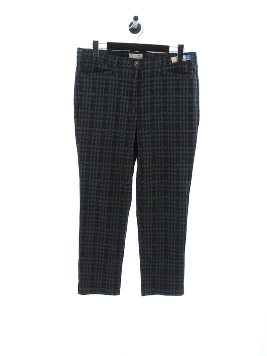 ed63a6e4d21b55a6ae90f831f8efa1b9