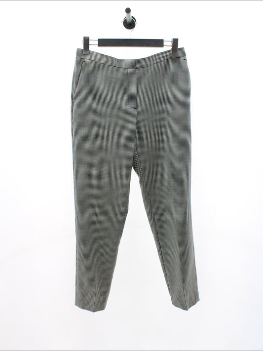 028da95521a52f28fd04d1123fdff203