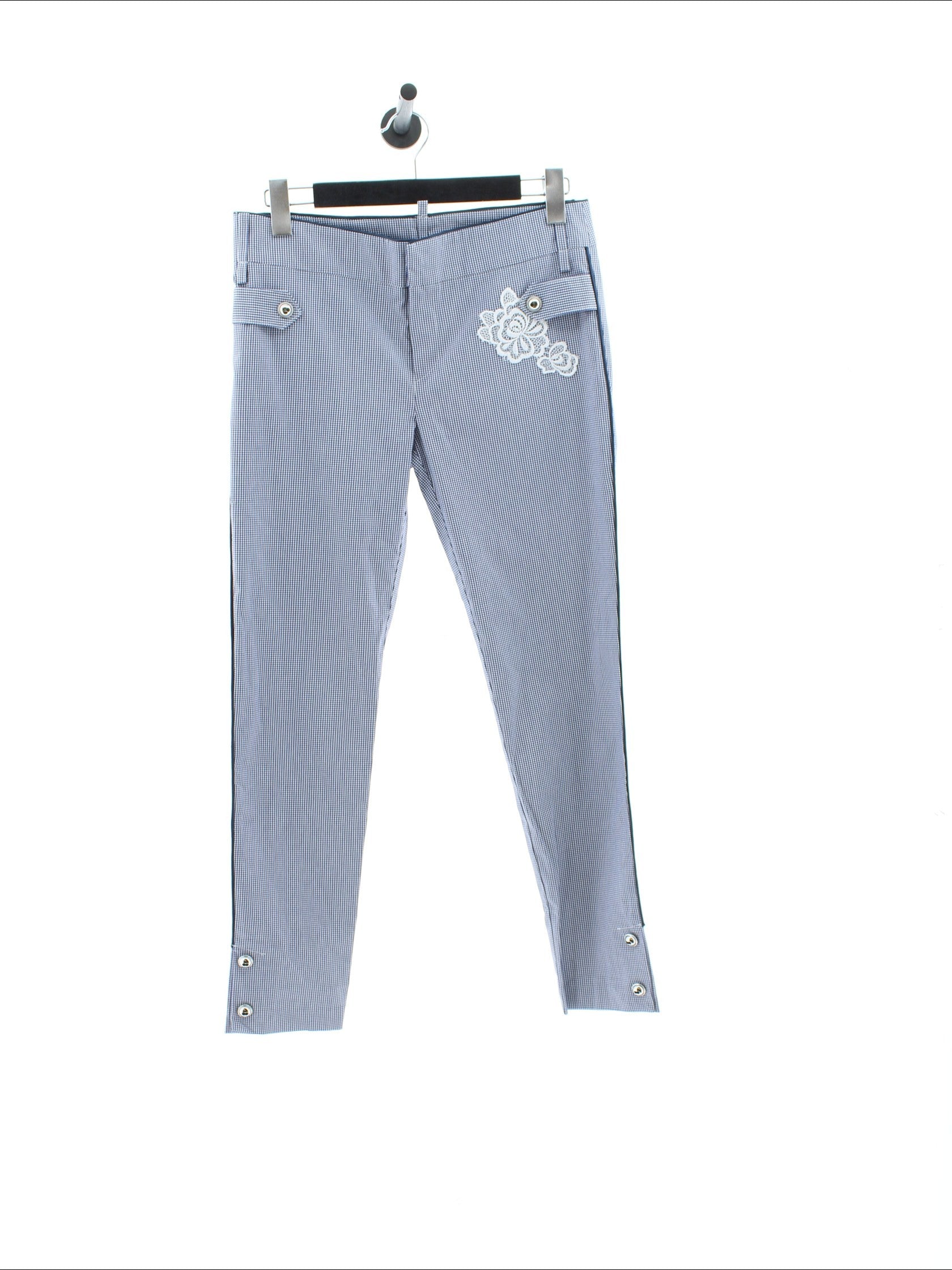 90e6ae6fd7db3f62958a5ac4d1c6e77a