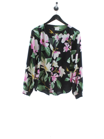 b552eb00bffbe634aa204a4e2f5db744