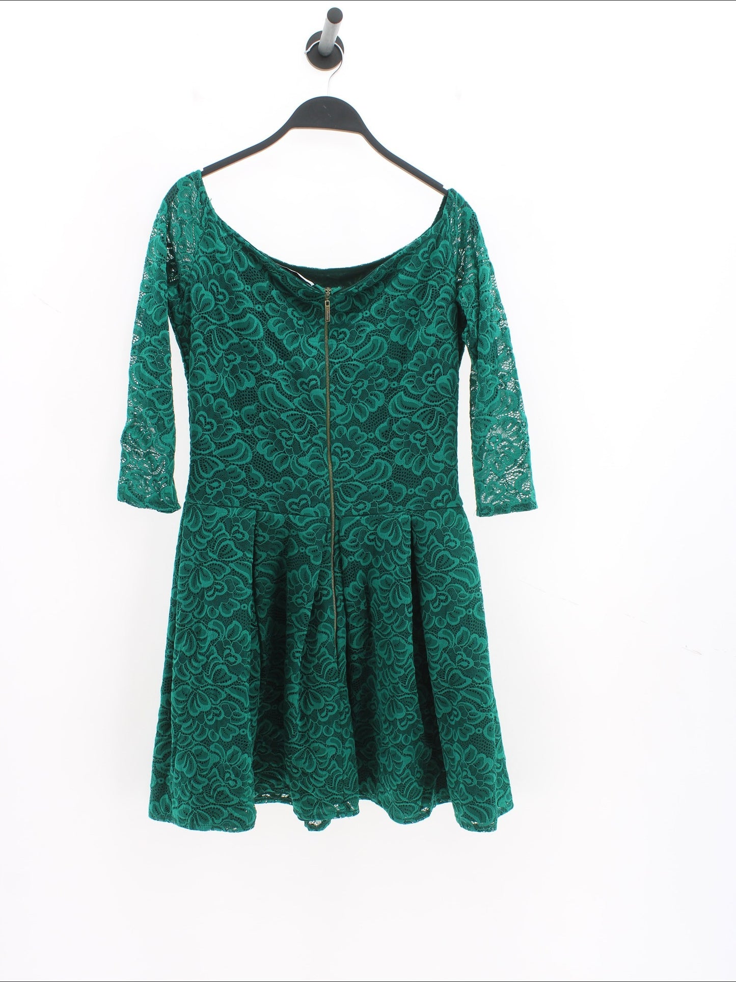 7662c560e3d55ae39f94a75b969654af