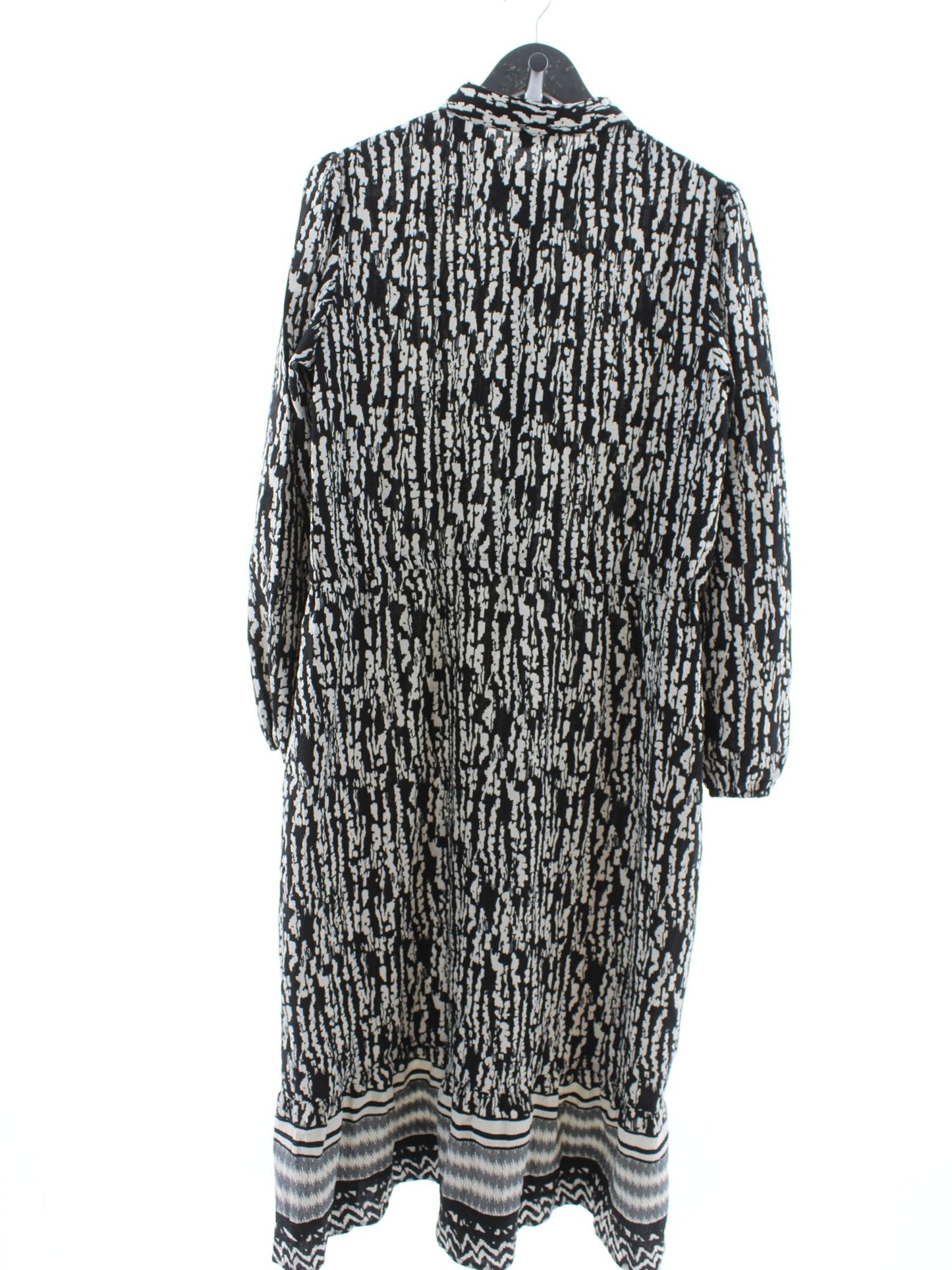 82c110df3075a916f35e136ee2f27c66