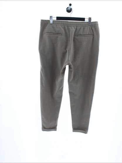 b4cb8c95f7f45410ddf18b724b126737