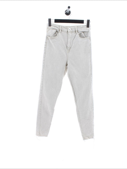 Spodnie Casual Stradivarius Rozmiar: 38