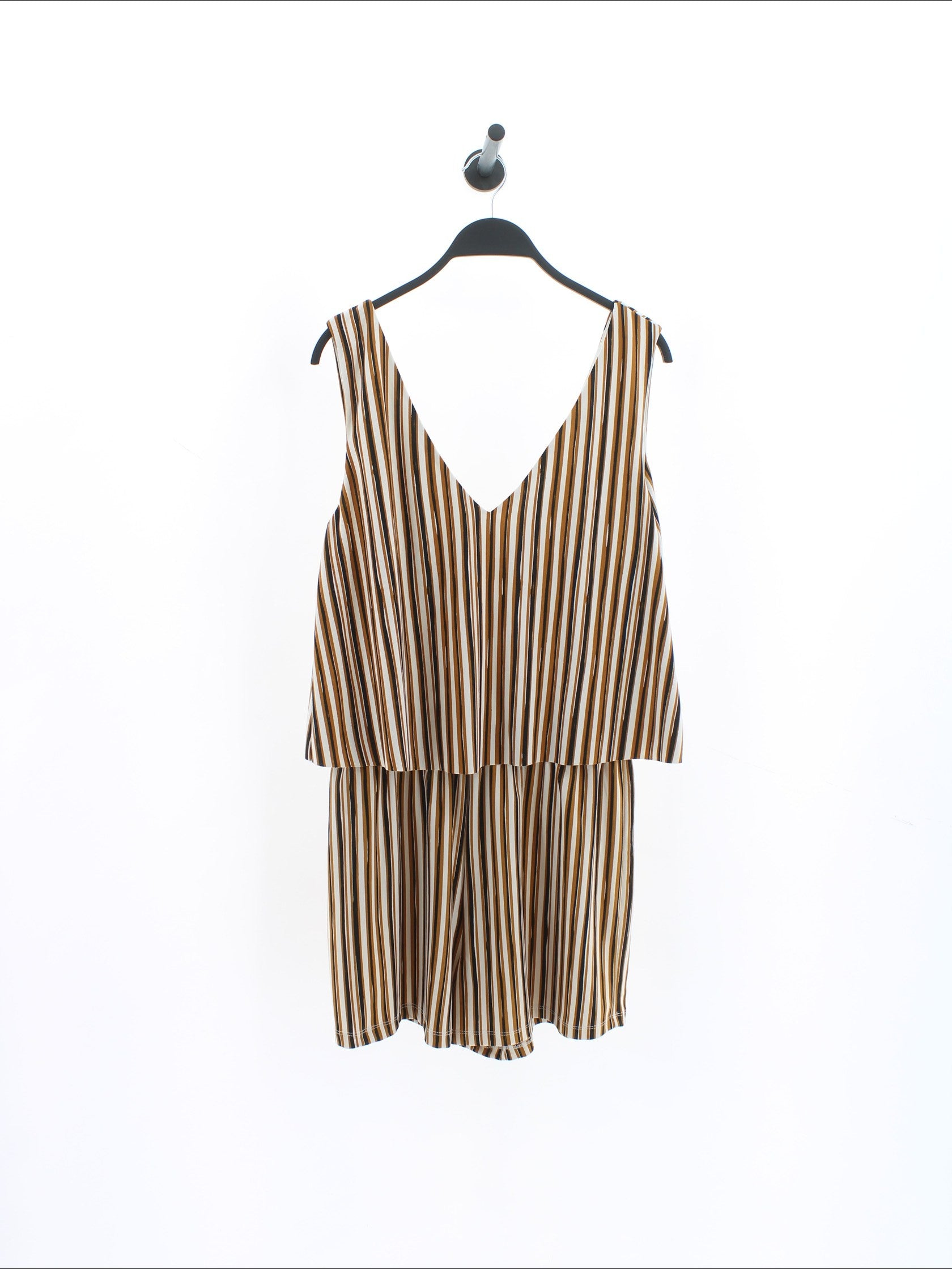 4ca599fa717ed13a8e8d1a9b54f3b25f