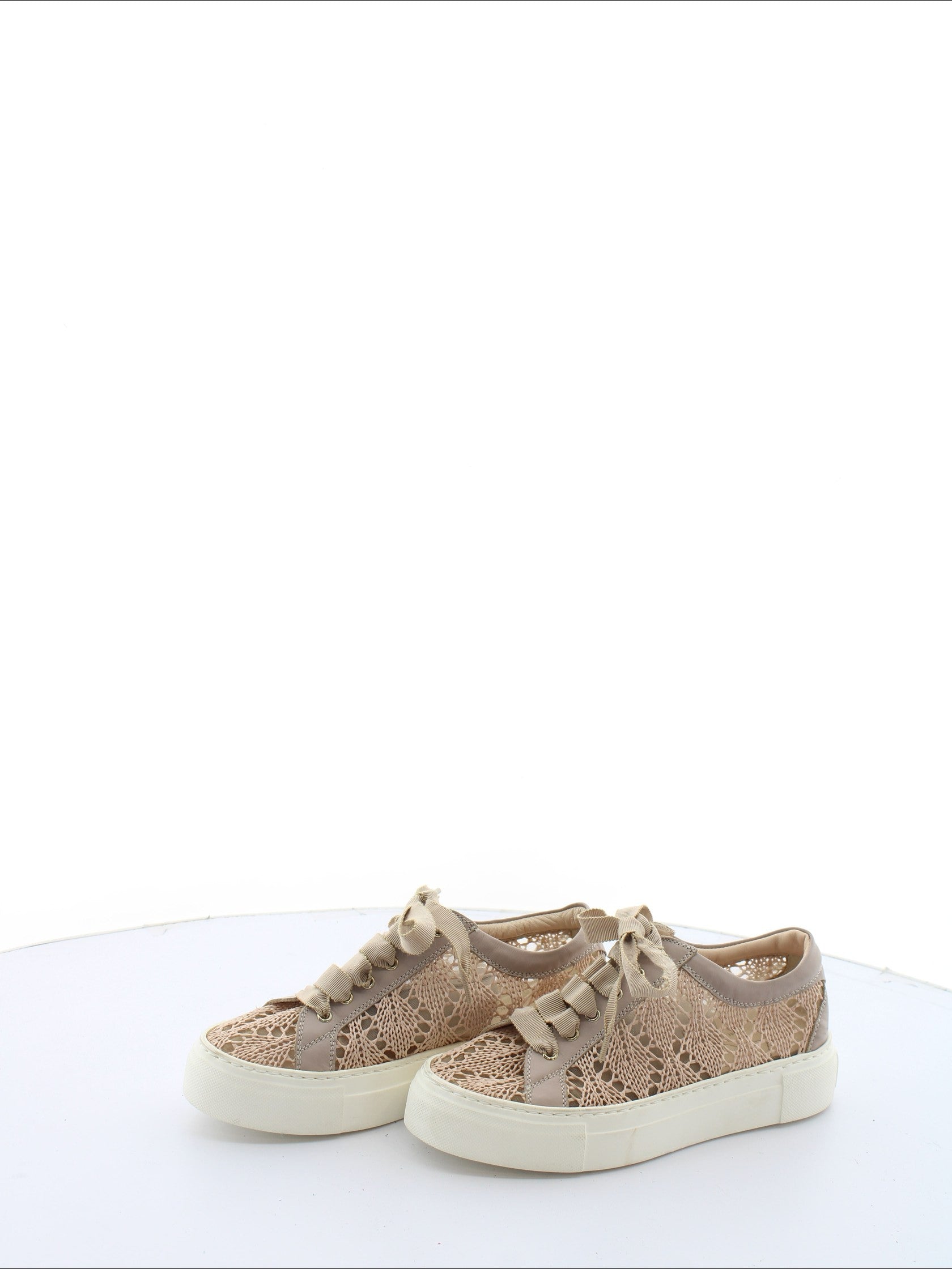 981184b73963562f700d90ca40898024