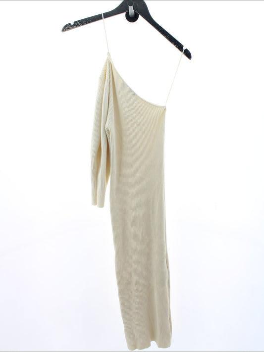 91b2ce3bc986055cd5c3d9801ca42c77