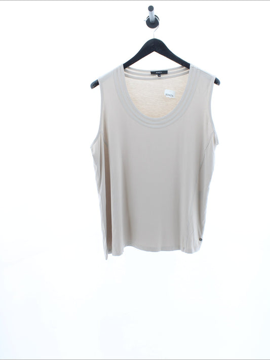 8f29f11d528741a4aed6a429f4cfc997