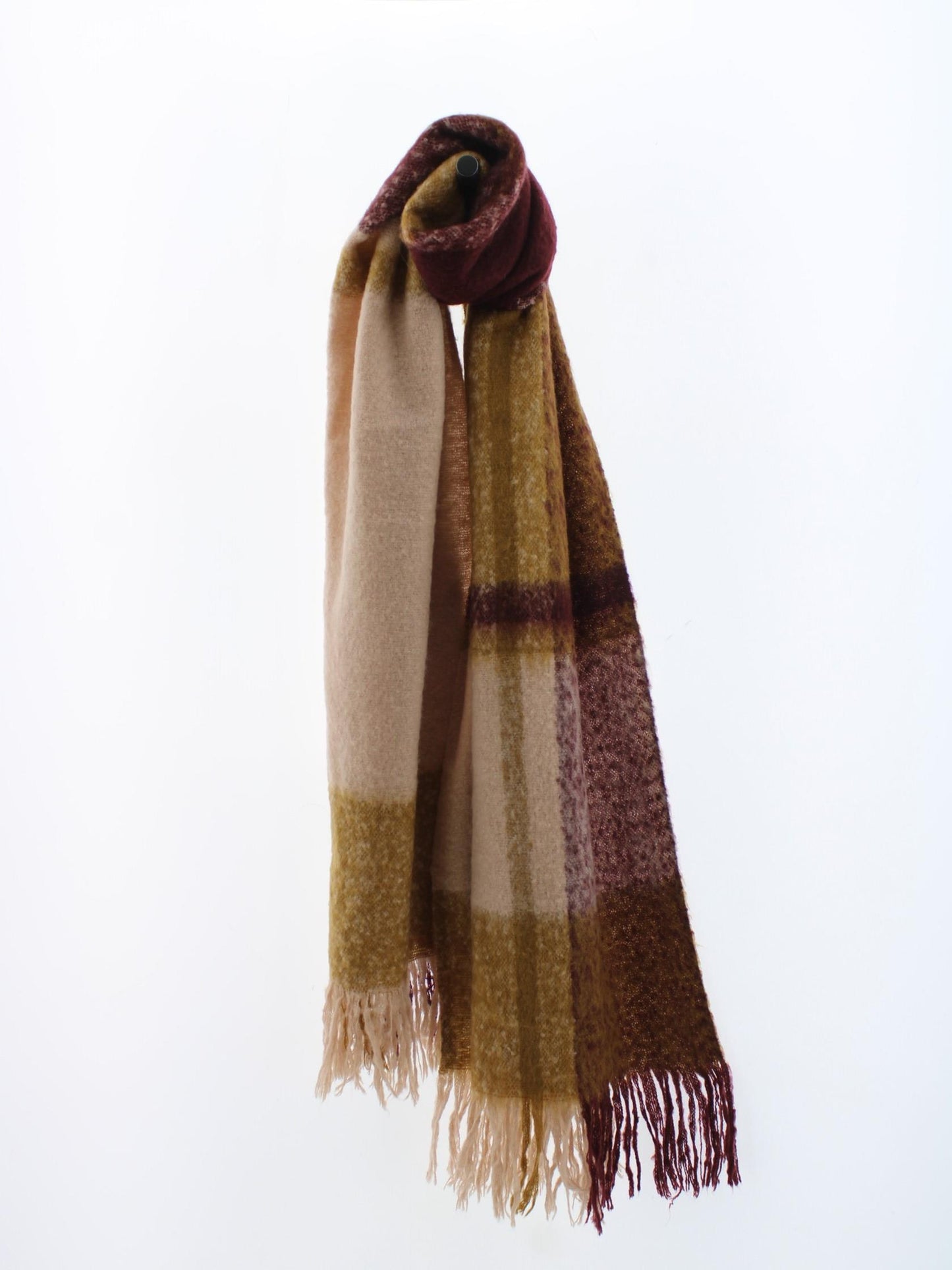 222160512f99e6b6c8527a7979d3d943