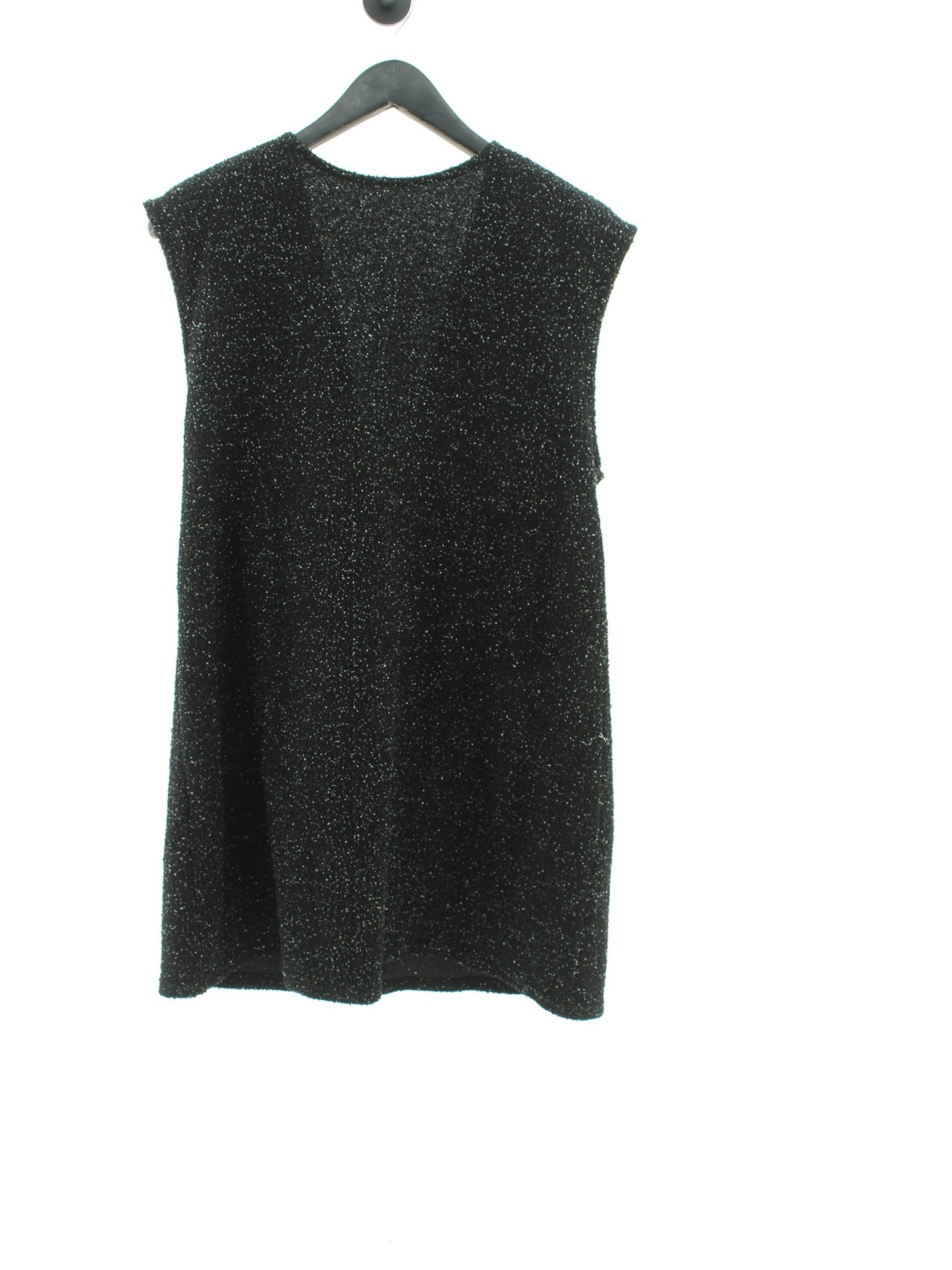 be35e8f5fe0430b5252100e4b7d4d93e